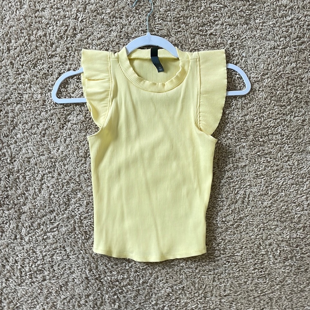 ruffled top